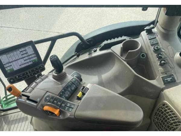 Трактор John Deere 6175 R (2015)
