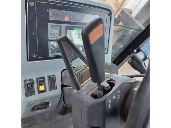 Трактор Case IH MX135 (2000)