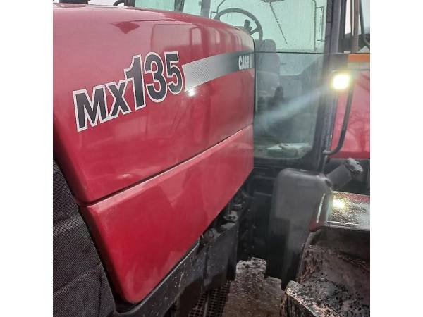 Трактор Case IH MX135 (2000)
