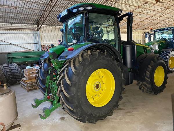 Трактор John Deere 8370R (2013)