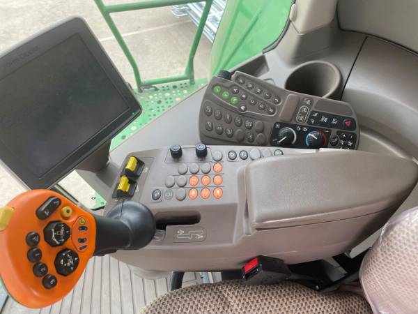 Комбайн John Deere T660i HillMaster (2020)