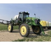 Самохідний обприскувач John Deere 4830