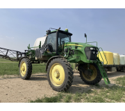 Самохідний обприскувач John Deere 4830