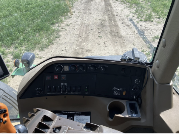 Самохідний обприскувач John Deere 4830 (2012)