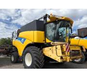 Комбайн New Holland CR 980