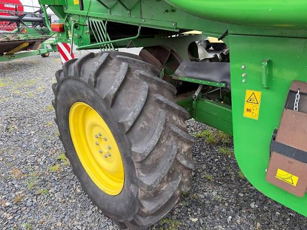 Комбайн John Deere T550i (2008)