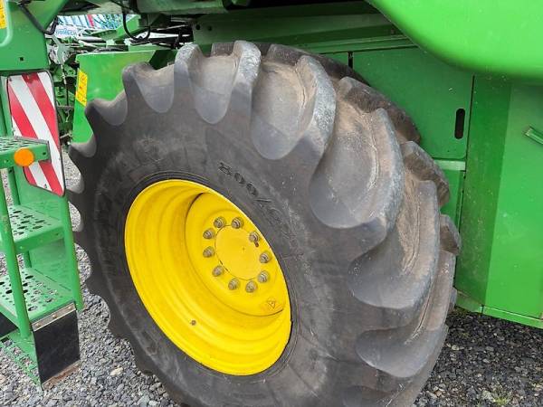 Комбайн John Deere T550i (2008)