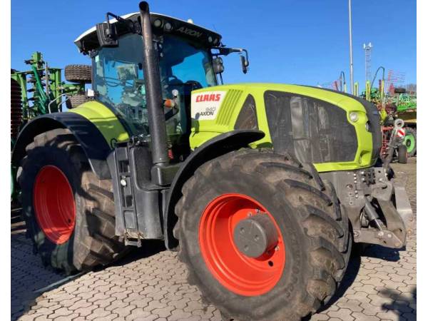 Трактор Claas Axion 920 (2016)