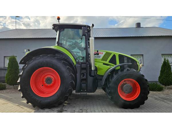 Трактор Claas Axion 920 (2014)