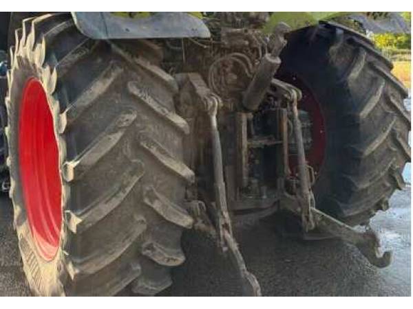 Трактор Claas Axion 810 (2014)