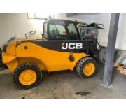 Навантажувач JCB 520-40
