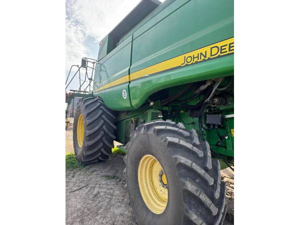 Комбайн John Deere S690 (2009)