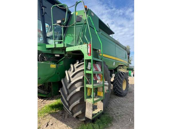 Комбайн John Deere S690 (2009)