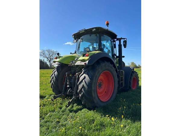 Трактор Claas Axion 810 (2017)