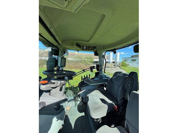 Трактор Claas Axion 810 (2017)