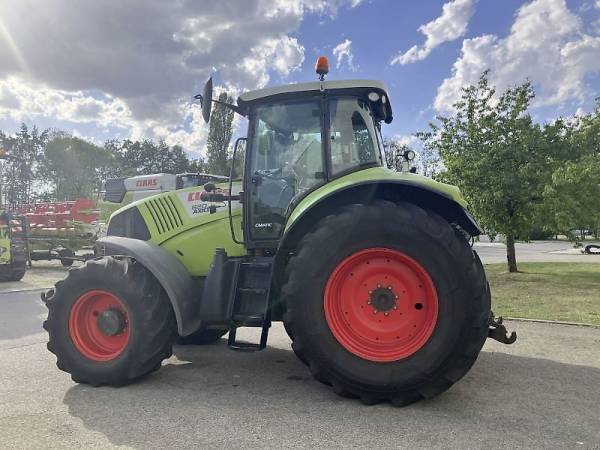 Трактор Claas Axion 820 (2012)