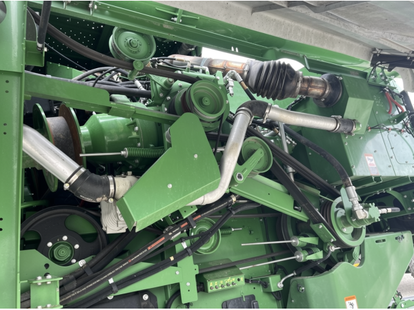 Комбайн John Deere S670 (2017)