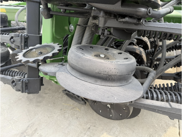 Посевной комплекс John Deere N540 (2025)