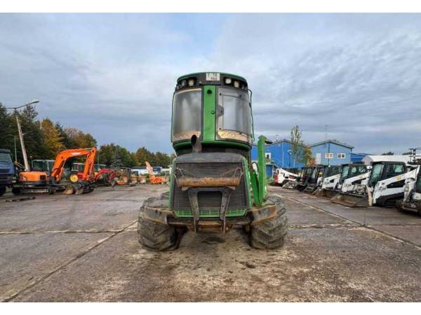 Форвардер John Deere 810 (2012)
