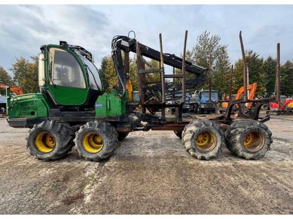 Форвардер John Deere 810 (2012)