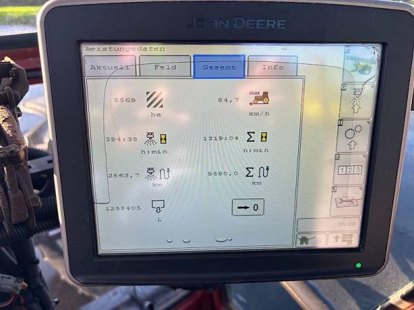 Прицепной опрыскиватель John Deere M732 (2016)