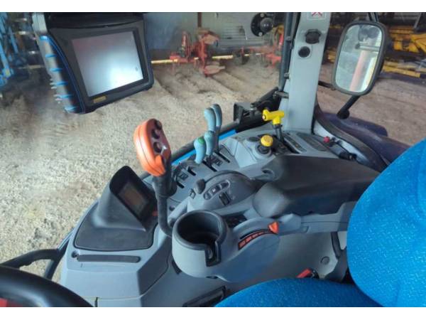 Трактор New Holland T7.200 (2016)
