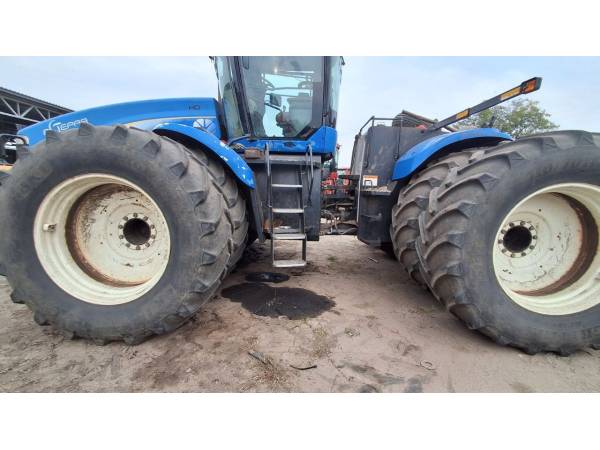 Трактор New Holland T9060 (2007)