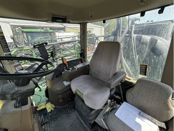 Самохідний обприскувач John Deere 4730 (2009)