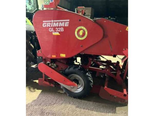 Картоплесаджалка Grimme GL 32 B (2008)