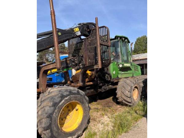 Форвардер лісовий John Deere 1110D (2006)