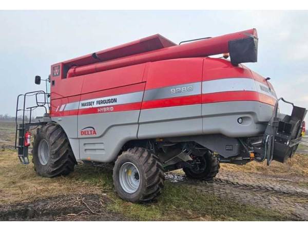 Комбайн Massey Ferguson 9280 (2011)