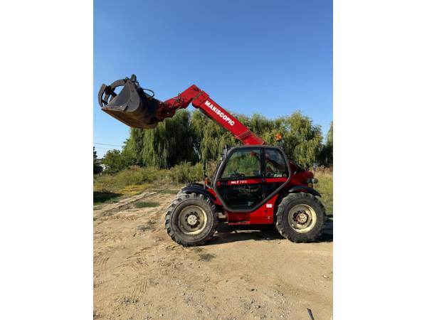 Телескопический погрузчик Manitou MLT 730 (2000)