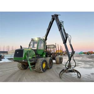 Форвардер John Deere 1510E (2013)