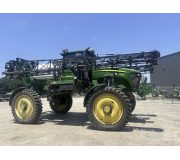 Обприскувач John Deere 4730