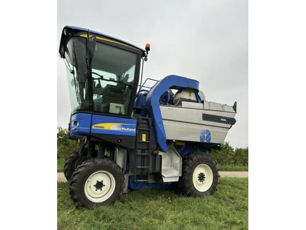 Виноградоуборочный комбайн New Holland Braud VM460 (2006)
