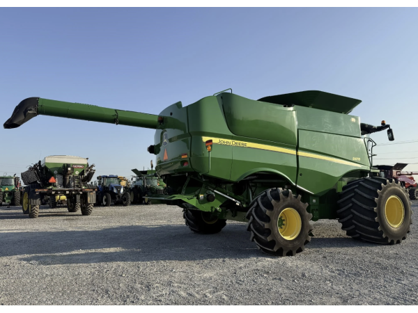 Комбайн John Deere S670 (2013)