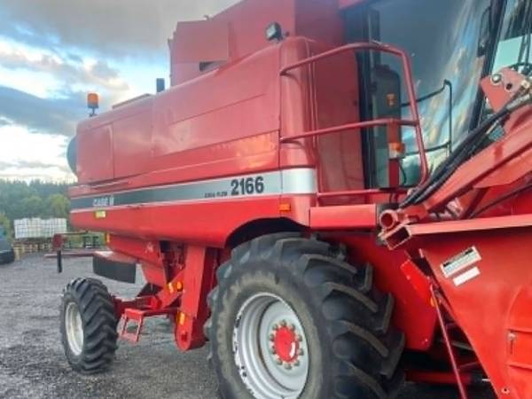 Комбайн Case IH 2166 Axial-Flow (1997)