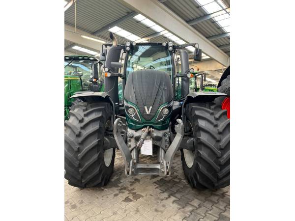 Трактор Valtra T174 Versu (2017)