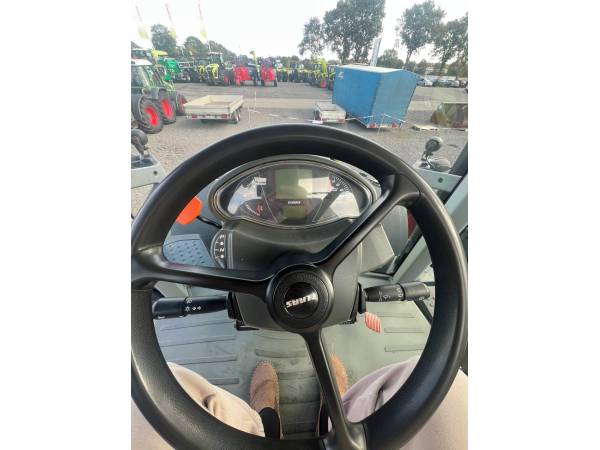 Трактор Claas Axion 810 (2015)