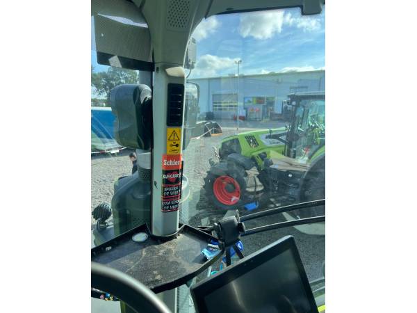 Трактор Claas Axion 930 (2018)