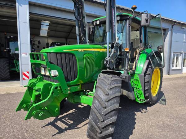 Трактор John Deere 6620 (2005)