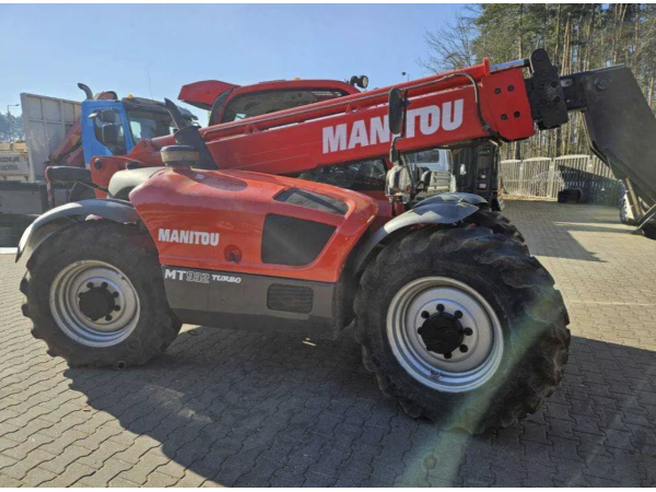 Навантажувач Manitou MT 932 (2013)