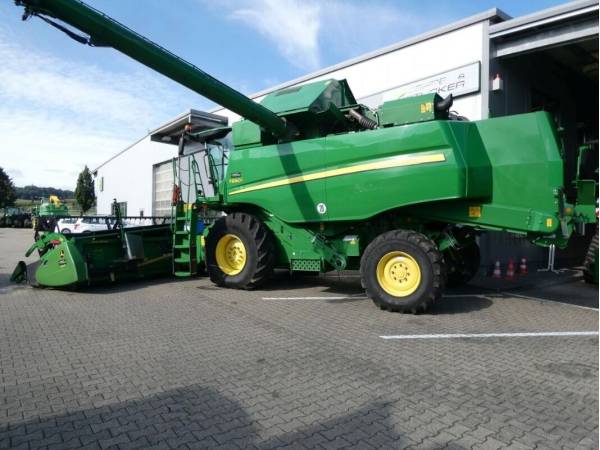 Комбайн John Deere T660i (2016)