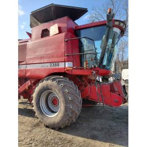 Комбайн Case IH 2388 (2001)