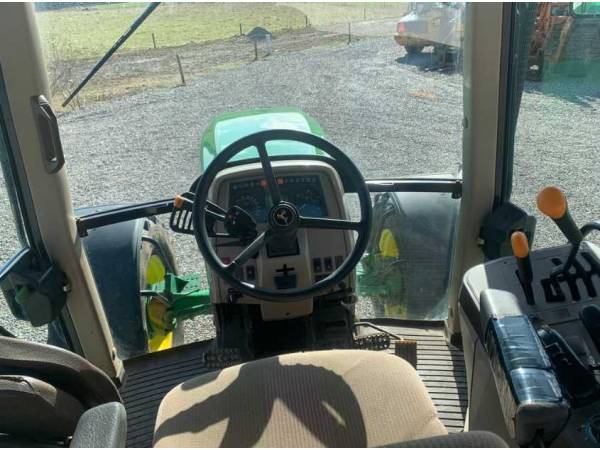 Трактор John Deere 6520 (2003)
