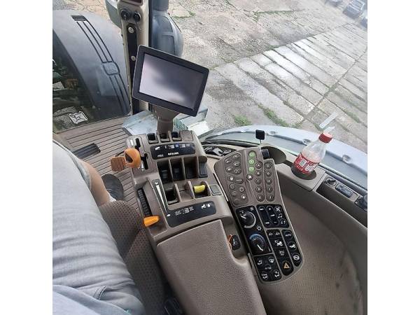 Трактор John Deere 8335R (2012)