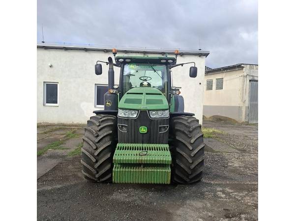 Трактор John Deere 8335R (2012)