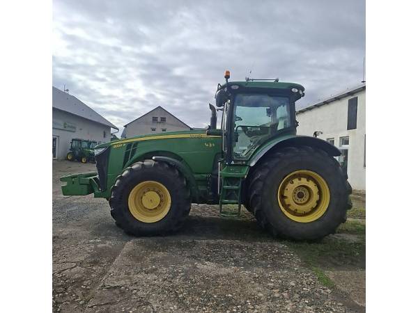 Трактор John Deere 8335R (2012)