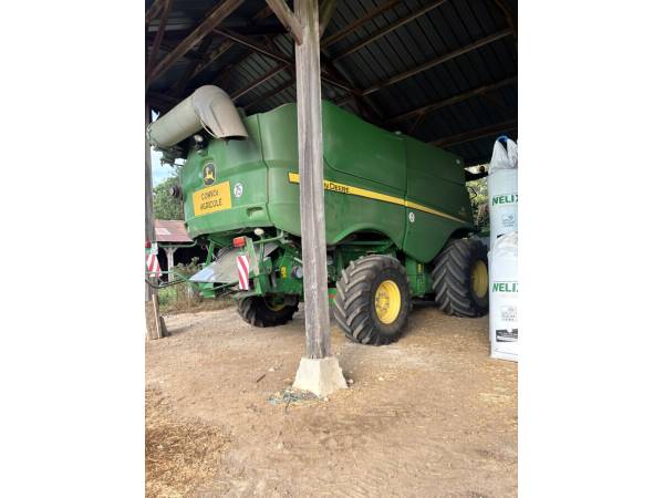 Комбайн John Deere S690i (2013)