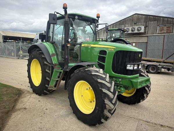Трактор John Deere 6930 (2012)